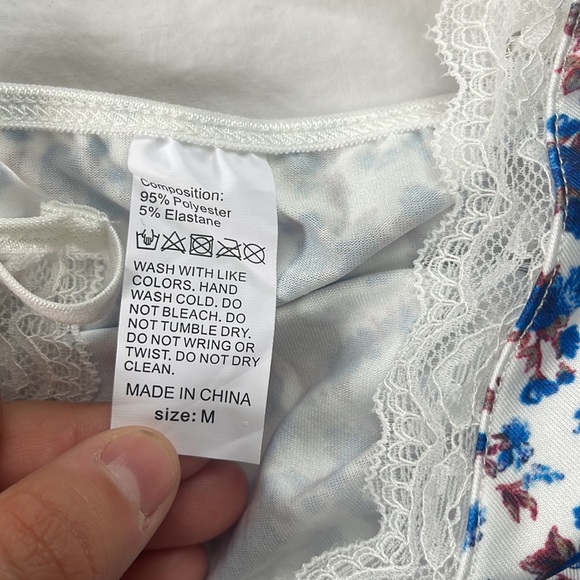 Women's slip - Picture 2 of 6